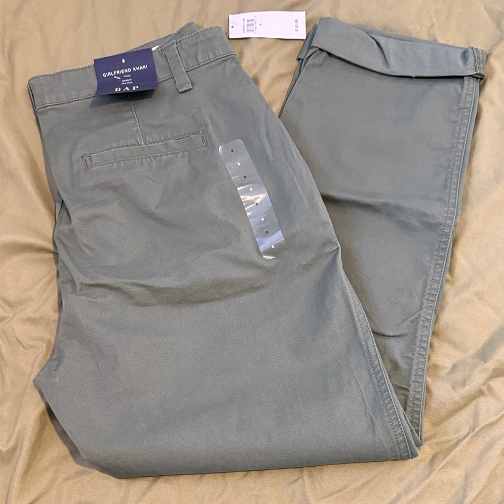 Women’s Green Gap Girlfriend Khaki Pants